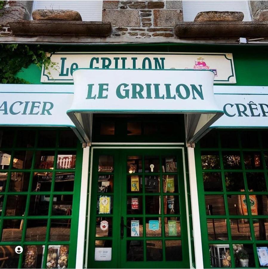 Hôtel Le Grillon à Pontorson Extérieur photo